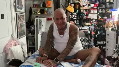 hotstuff775616 online show from February 6, 2:52 am