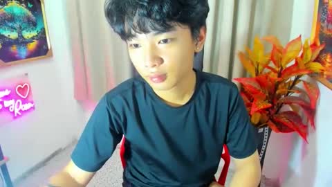 hottestloues online show from March 27, 2:27 am