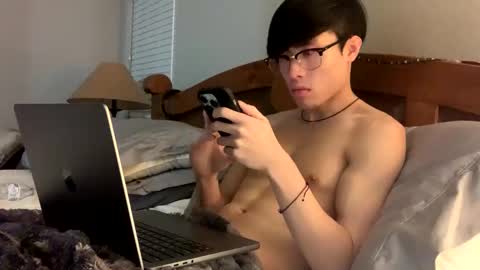 hottiewithabody101 online show from February 18, 3:53 pm