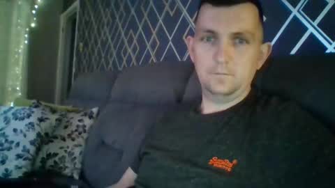 hotuk86 online show from January 28, 9:08 pm