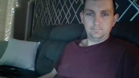 hotuk86 online show from January 14, 9:30 pm