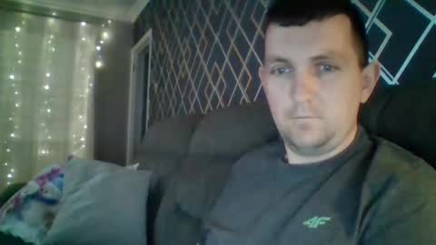 hotuk86 online show from January 16, 9:30 pm