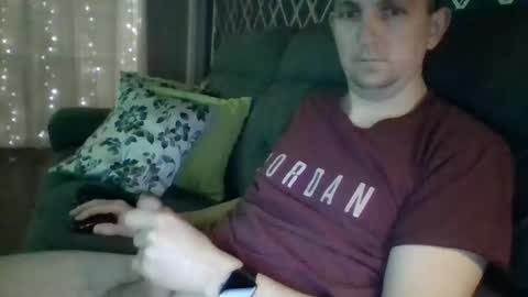 hotuk86 online show from February 11, 9:46 pm