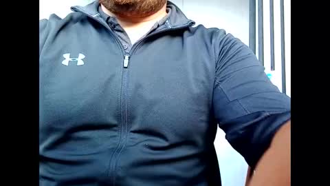 houskji8 online show from October 4, 7:35 am