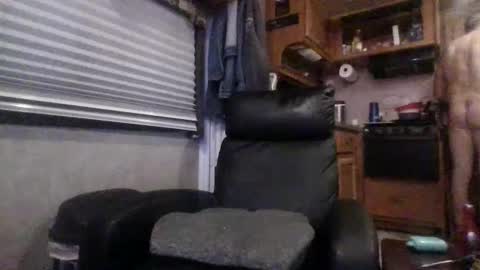 hoytme online show from January 16, 5:00 am