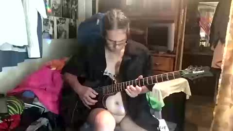 Hubert Cumberdale online show from October 20, 6:56 pm