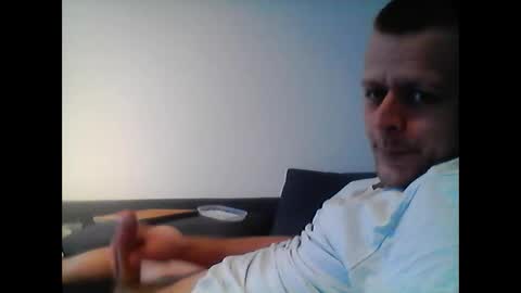 hubikush22 online show from January 7, 7:35 am