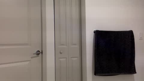 HugeBlast online show from October 17, 2:59 am