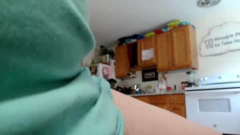 hunglikeahorse063790 online show from May 15, 9:56 pm