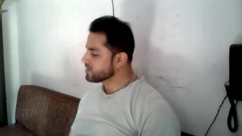 hunkster102 online show from May 2, 4:37 am