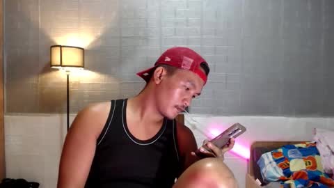 hunkylloyd online show from February 13, 8:09 am