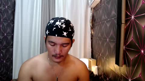 hunkylloyd online show from February 14, 4:15 am