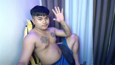 hunkyzeus online show from May 28, 2:59 pm