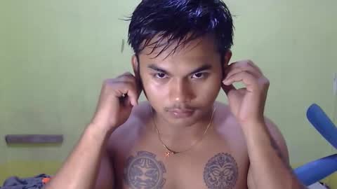 hunkyzeus online show from October 12, 4:23 pm