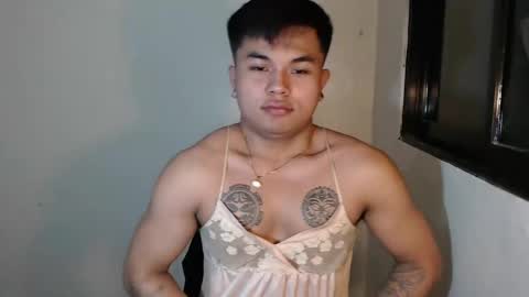 hunkyzeus online show from January 10, 1:20 pm