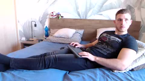 Hunter Bridges online show from January 30, 10:29 am