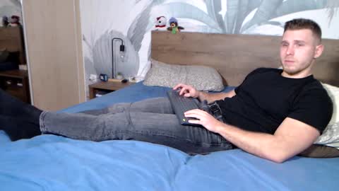 Hunter Bridges online show from January 23, 5:31 pm