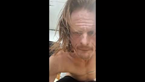 iamlove333 online show from April 5, 2:02 pm