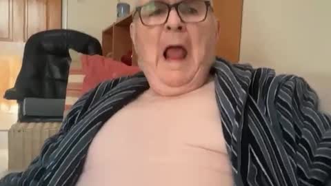 ian53a - mature UK man for same online show from December 20, 11:17 am