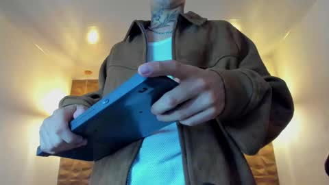 IAN CASTILLO online show from March 21, 11:14 am