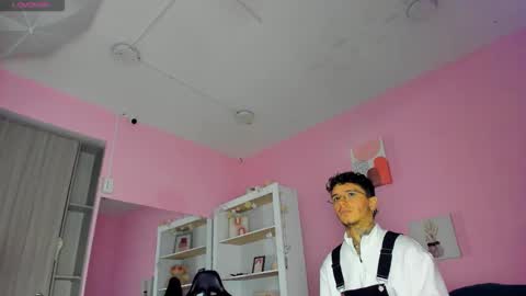 IAN CASTILLO online show from November 25, 11:12 am