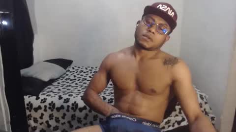 ian_tuner online show from February 26, 5:09 am