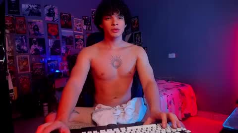 Andres online show from February 22, 8:59 pm