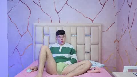 Ian  online show from March 31, 10:44 pm