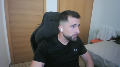 iberian_macho online show from October 11, 9:35 am