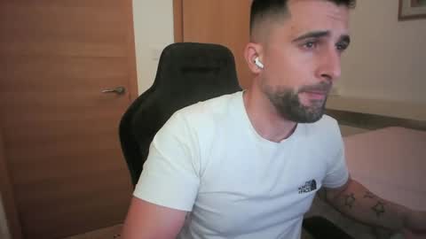 iberian_macho online show from October 24, 4:09 pm