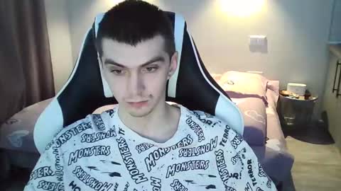 MAX online show from January 26, 11:50 am