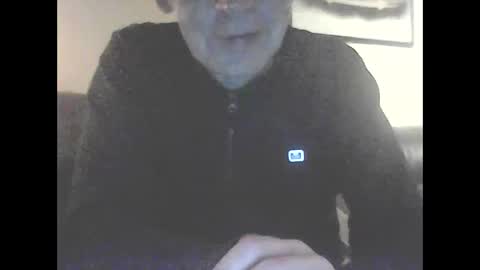 Snapshot of icemandude chatting on November 1, 9:30 pm icemandude online show from November 1, 9:30 pm