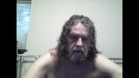 Snapshot of icu2try2xs2 chatting on February 27, 11:04 pm icu2try2xs2 online show from February 27, 11:04 pm