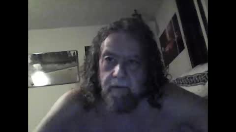 Snapshot of icu2try2xs2 chatting on February 11, 11:21 am icu2try2xs2 online show from February 11, 11:21 am