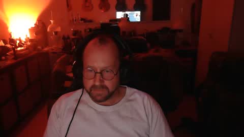 icum4ladies2021 online show from December 4, 12:28 am