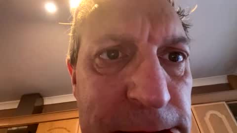 icums4u online show from February 14, 8:09 am