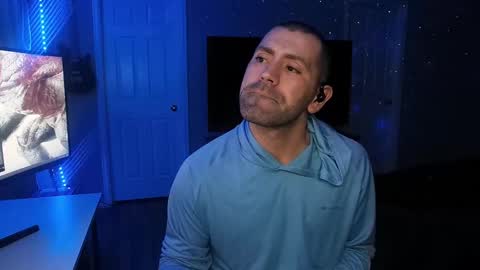 Snapshot of icy_ivy chatting on February 21, 2:39 am Ivan online show from February 21, 2:39 am