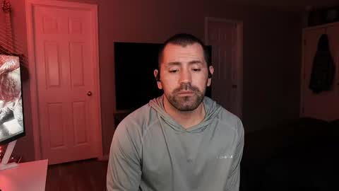 Snapshot of icy_ivy chatting on February 26, 3:21 am Ivan online show from February 26, 3:21 am