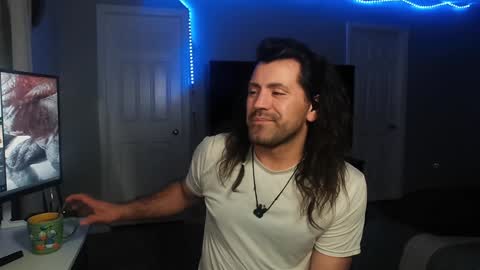 Snapshot of icy_ivy chatting on January 21, 6:34 am Ivan online show from January 21, 6:34 am