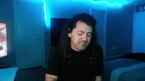 Snapshot of icy_ivy chatting on January 11, 11:23 am Ivan online show from January 11, 11:23 am