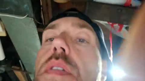 Snapshot of icyfucktoy chatting on September 29, 1:04 am icyfucktoy online show from September 29, 1:04 am