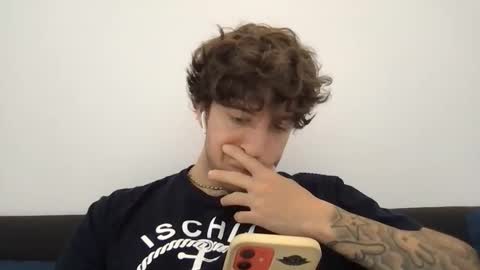 icyninesix online show from December 2, 3:53 am