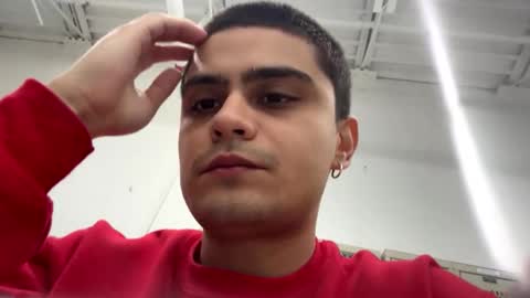 idkimjusttyping1000 online show from November 2, 5:06 pm