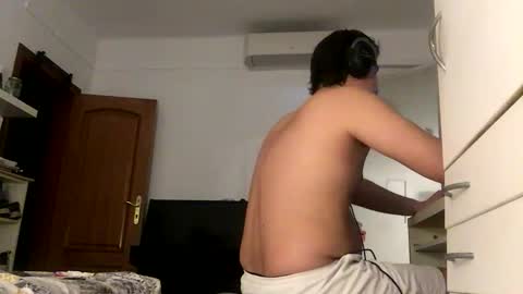 idkwhattowatch online show from October 1, 6:45 pm