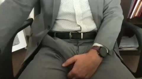 ikeresba online show from October 31, 10:18 am