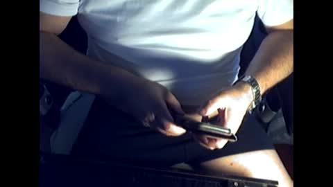 ikissuuuu online show from November 3, 1:35 pm