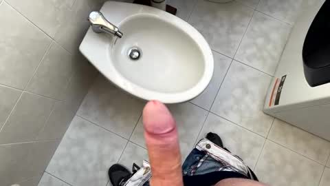 ilconte81 online show from February 4, 9:38 am