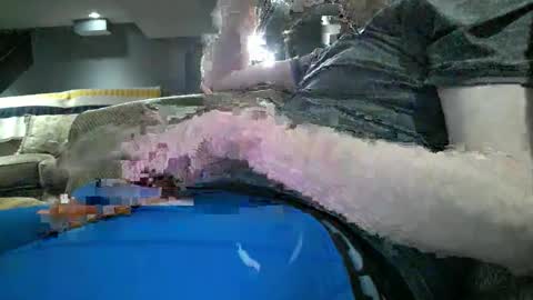 Ilovesquirterz1 online show from March 9, 6:39 am