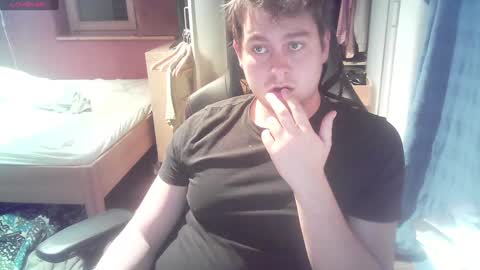 iloveyoutoo2000 online show from January 2, 4:24 pm