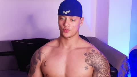 imconor online show from March 28, 11:38 pm